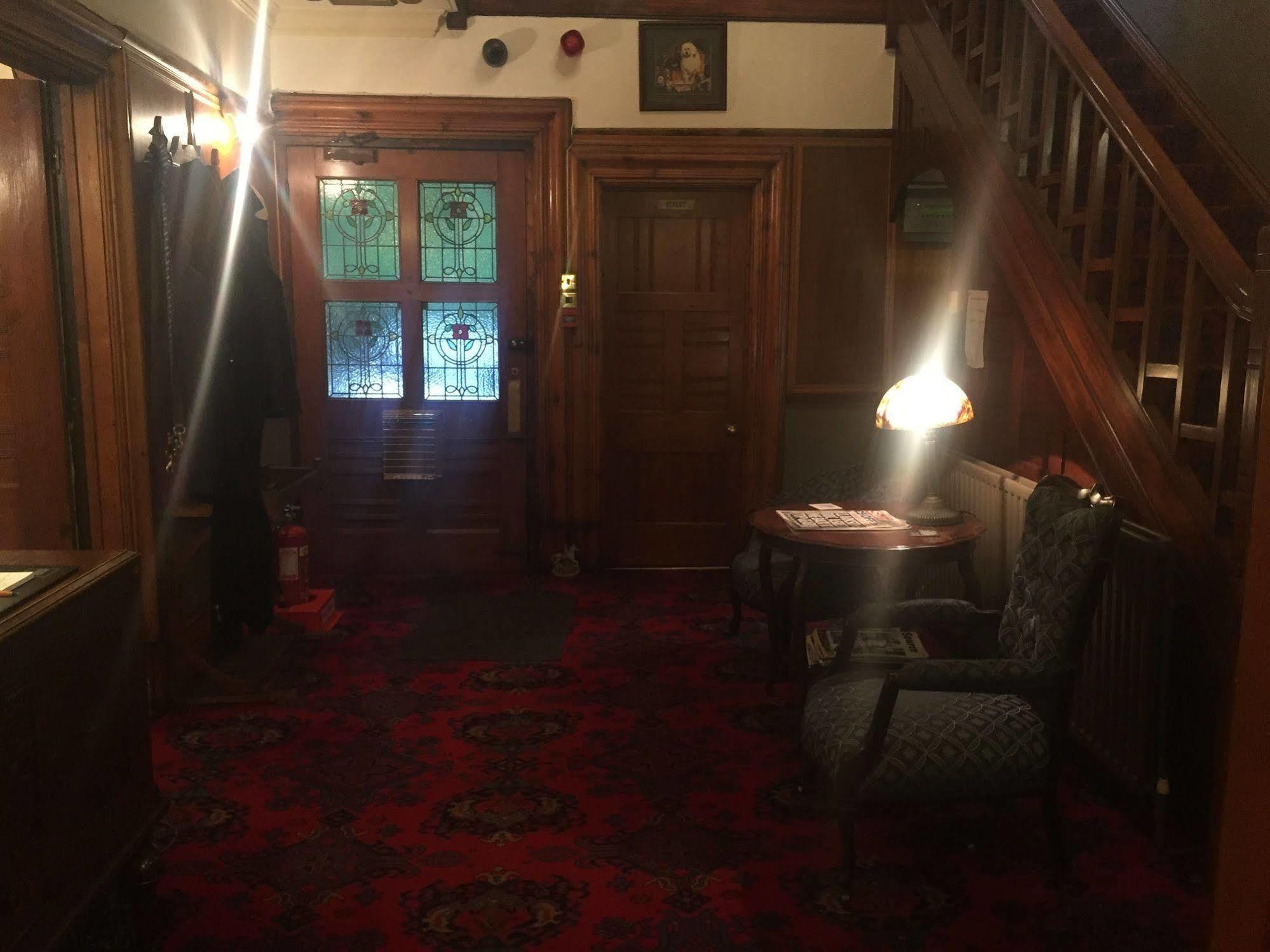 Oakfield Lodge Guest House Stockport Marple Экстерьер фото
