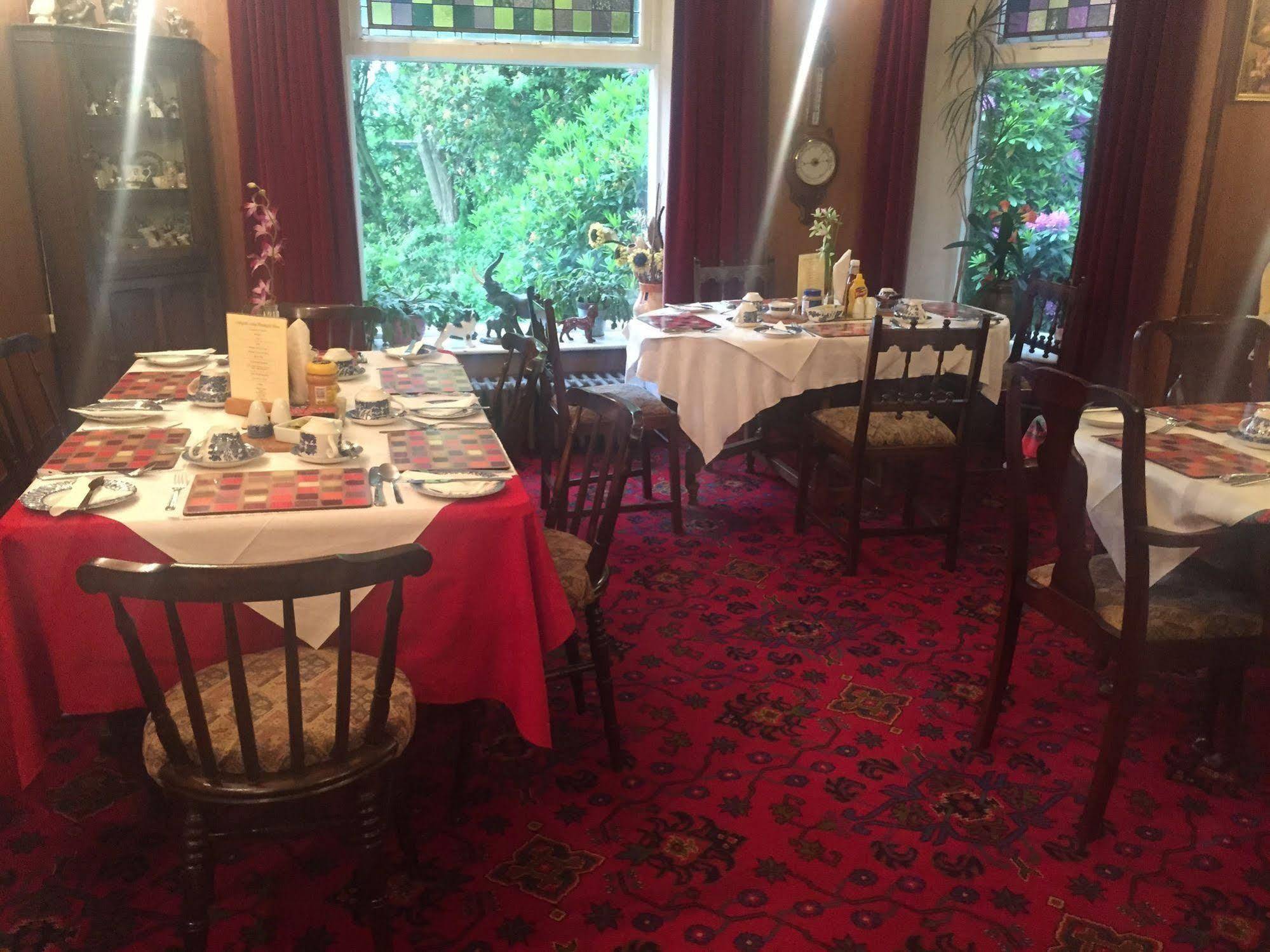 Oakfield Lodge Guest House Stockport Marple Экстерьер фото